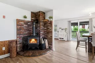 20 W Clifton St, Haverhill, MA 01832 - Photo 11