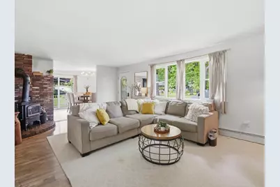 20 W Clifton St, Haverhill, MA 01832 - Photo 13