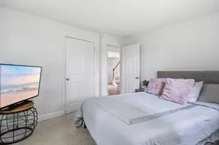 20 W Clifton St, Haverhill, MA 01832 - Photo 17