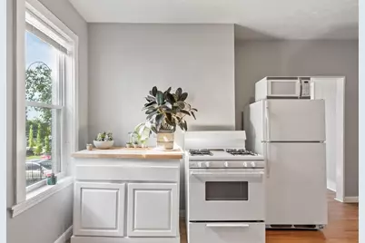16 Doane Street, Worcester, MA 01607 - Photo 9