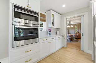351 Lowell St, Peabody, MA 01960 - Photo 7