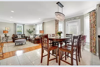 2 Heritage Lane, Saugus, MA 01906 - Photo 9