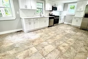14 Elm Ave, Holbrook, MA 02343 - Photo 5