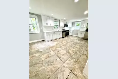 14 Elm Ave, Holbrook, MA 02343 - Photo 5