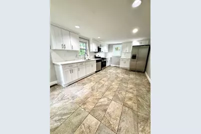14 Elm Ave, Holbrook, MA 02343 - Photo 7