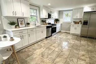14 Elm Ave, Holbrook, MA 02343 - Photo 5