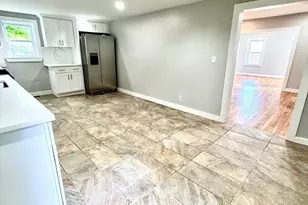 14 Elm Ave, Holbrook, MA 02343 - Photo 13