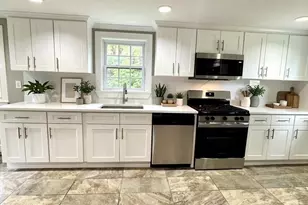 14 Elm Ave, Holbrook, MA 02343 - Photo 9