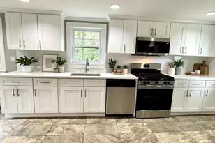 14 Elm Ave, Holbrook, MA 02343 - Photo 9
