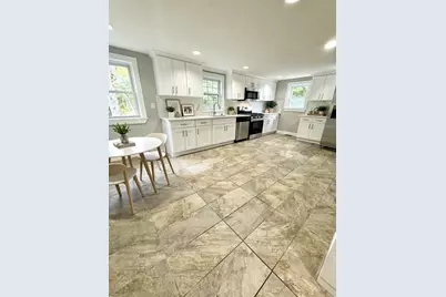 14 Elm Ave, Holbrook, MA 02343 - Photo 3