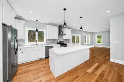 374 Brandy Brow Rd, Haverhill, MA 01830 - Photo 7