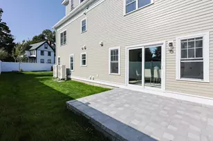 54 South St, Medford, MA 02155 - Photo 33