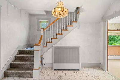 35 Mount Washington Ave, Malden, MA 02148 - Photo 5