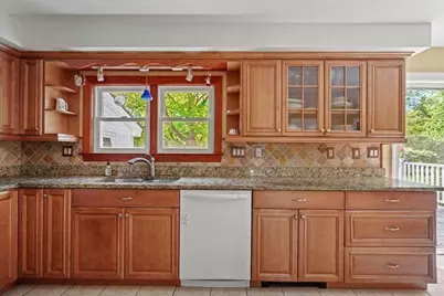 21 Eaton Pl, Shrewsbury, MA 01545 - Photo 15