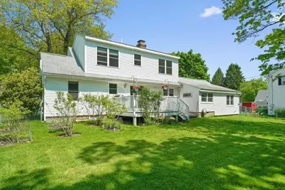 21 Eaton Pl, Shrewsbury, MA 01545 - Photo 9