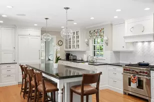 80 Hollingsworth Ave, Braintree, MA 02184 - Photo 9