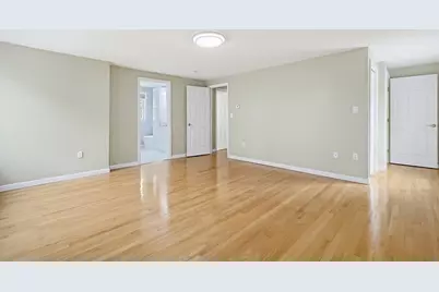 100 Lakeview Ave, Mansfield, MA 02048 - Photo 13