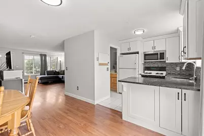 945 Riverside Dr #29D, Methuen, MA 01844 - Photo 5