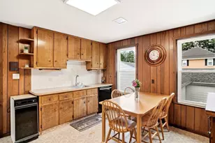 25 Cumner Ave, Melrose, MA 02176 - Photo 21