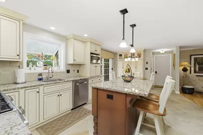 30 Princess Pine Circle, Taunton, MA 02780 - Photo 5