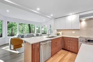 39 Winslow St, Concord, MA 01742 - Photo 9