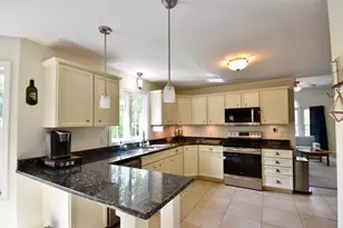 5 Eleanor Ln, Charlton, MA 01507 - Photo 3