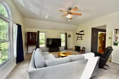 5 Eleanor La, Charlton, MA 01507 - Photo 9