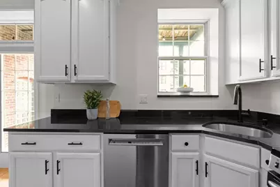 381 W Broadway #4, Boston, MA 02127 - Photo 7