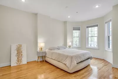 381 W Broadway #4, Boston, MA 02127 - Photo 11