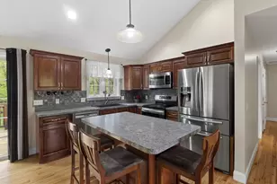 352 Durfee St, Southbridge, MA 01550 - Photo 3