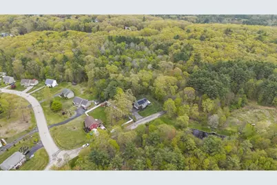 352 Durfee St, Southbridge, MA 01550 - Photo 33
