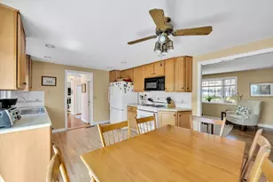 27 Sandpiper Cir, Falmouth, MA 02536 - Photo 13