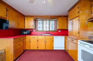 85 Elm St, Quincy, MA 02169 - Photo 9