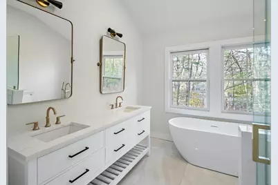 44 Sherburn Cir, Weston, MA 02493 - Photo 9