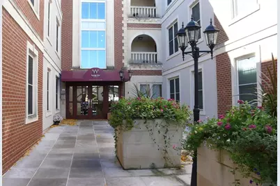 2440 Massachusetts Ave #8, Cambridge, MA 02140 - Photo 3