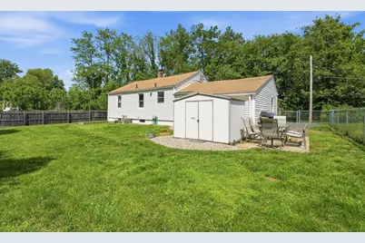 44 Harding St, Springfield, MA 01109 - Photo 31