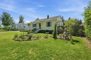 44 Harding St, Springfield, MA 01109 - Photo 7