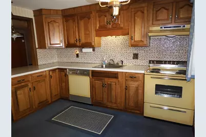 91 Gile St, Haverhill, MA 01830 - Photo 5