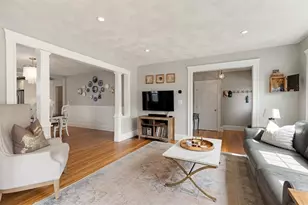 36 Ashland, Medford, MA 02155 - Photo 3