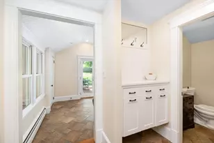 142 Asbury St, Hamilton, MA 01982 - Photo 7