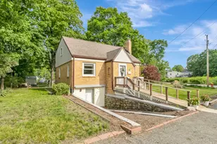 7 Noonan St, Mansfield, MA 02048 - Photo 3