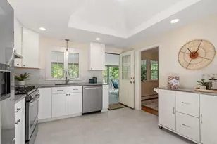 11 Longmeadow Rd, Medfield, MA 02052 - Photo 9