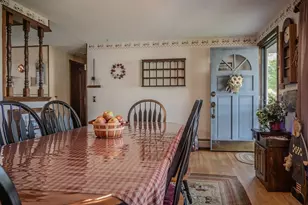 8 Applewood Ln, Holyoke, MA 01040 - Photo 15