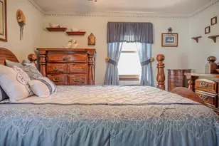 8 Applewood Ln, Holyoke, MA 01040 - Photo 27