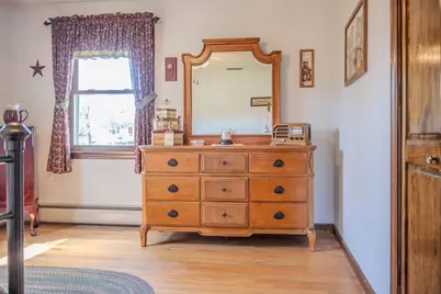 8 Applewood Ln, Holyoke, MA 01040 - Photo 29