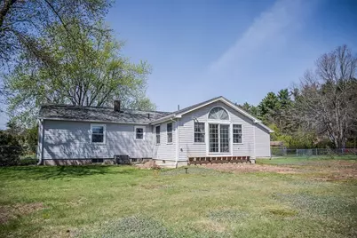 8 Applewood Ln, Holyoke, MA 01040 - Photo 39
