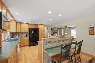 104 Dudley St, Marlborough, MA 01752 - Photo 13
