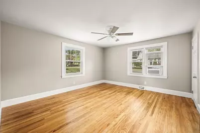 89 School St, Middleborough, MA 02346 - Photo 13