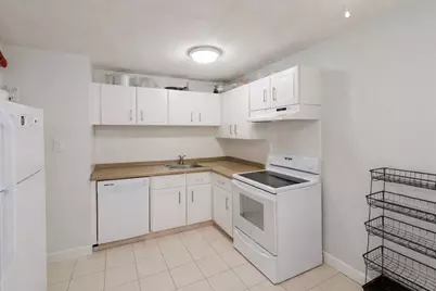 2 Universal St #4, Framingham, MA 01702 - Photo 7