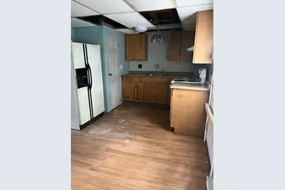 105 Lexington St, Boston, MA 02128 - Photo 9